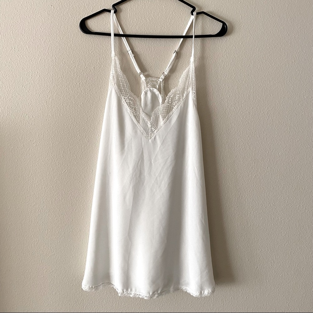 Lace white flowy tank top